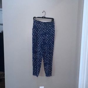Floral pant. DVF